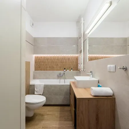 Posnania Comfort With Garden By Bookinghost Apartmán Poznaň